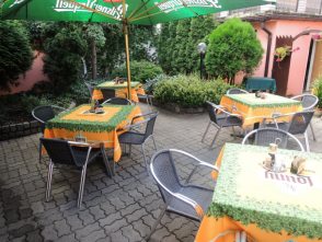 zahradka158_middle.jpg zahradka158_middle.jpg